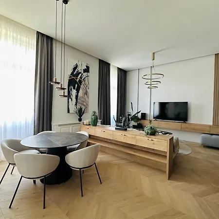 Deak Square, Luxury Anker Palace * Budapeste